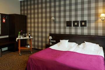 Фото номера Улучшенный двухместный номер с 1 кроватью Отель Hotel Racibor г. Рацибуж 2